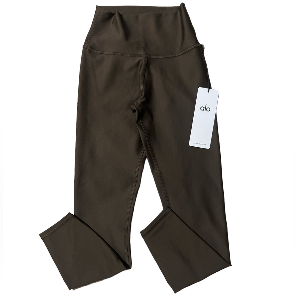 ALO Yoga High-Rise Leggings in Brown